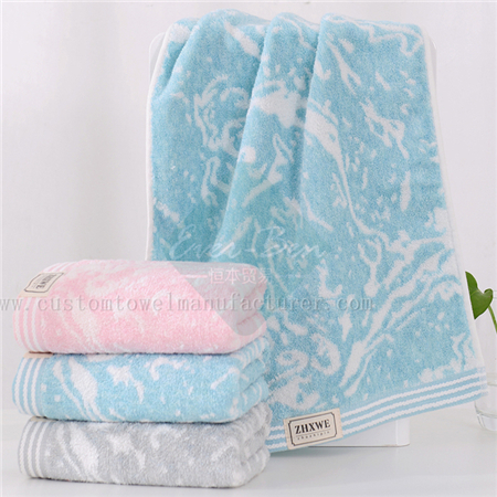 China Bulk Custom Brand fingertip towels Manufacturer Bespoke Yarn Dyed Jacquard Bamboo Home Yoga Towels Factory